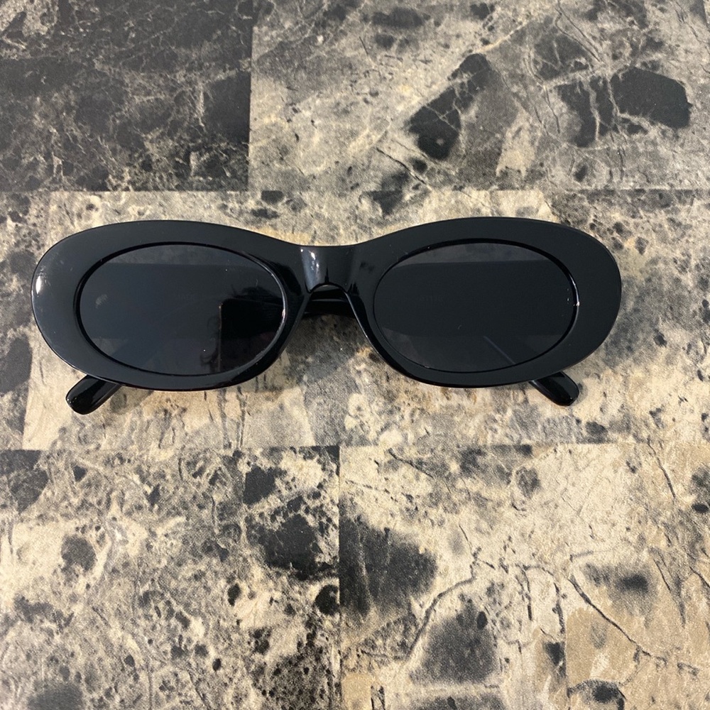 Black Oval Sunglasses - Picture 2 of 6